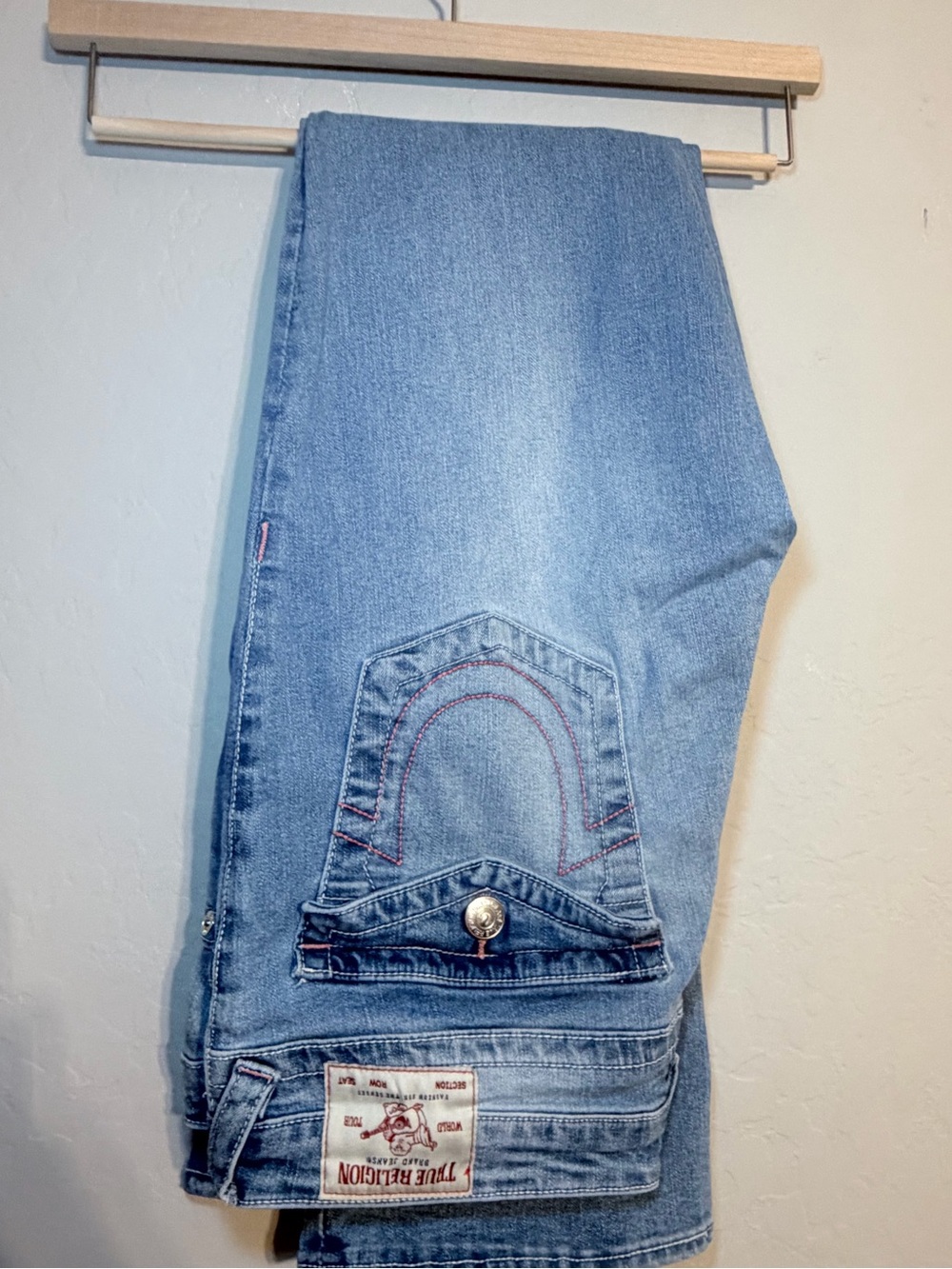 True Religion Light Blue Women's Jeans - Classic Pocket Stitch size 33